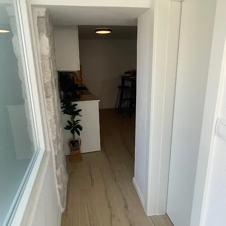 Balatura House Τρογκίρ